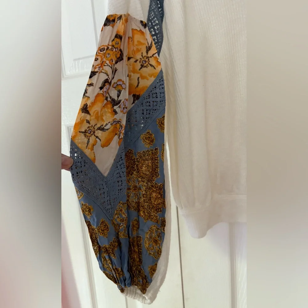 Free People Casual Clash Floral Balloon‎ Sleeves Size Small EUC